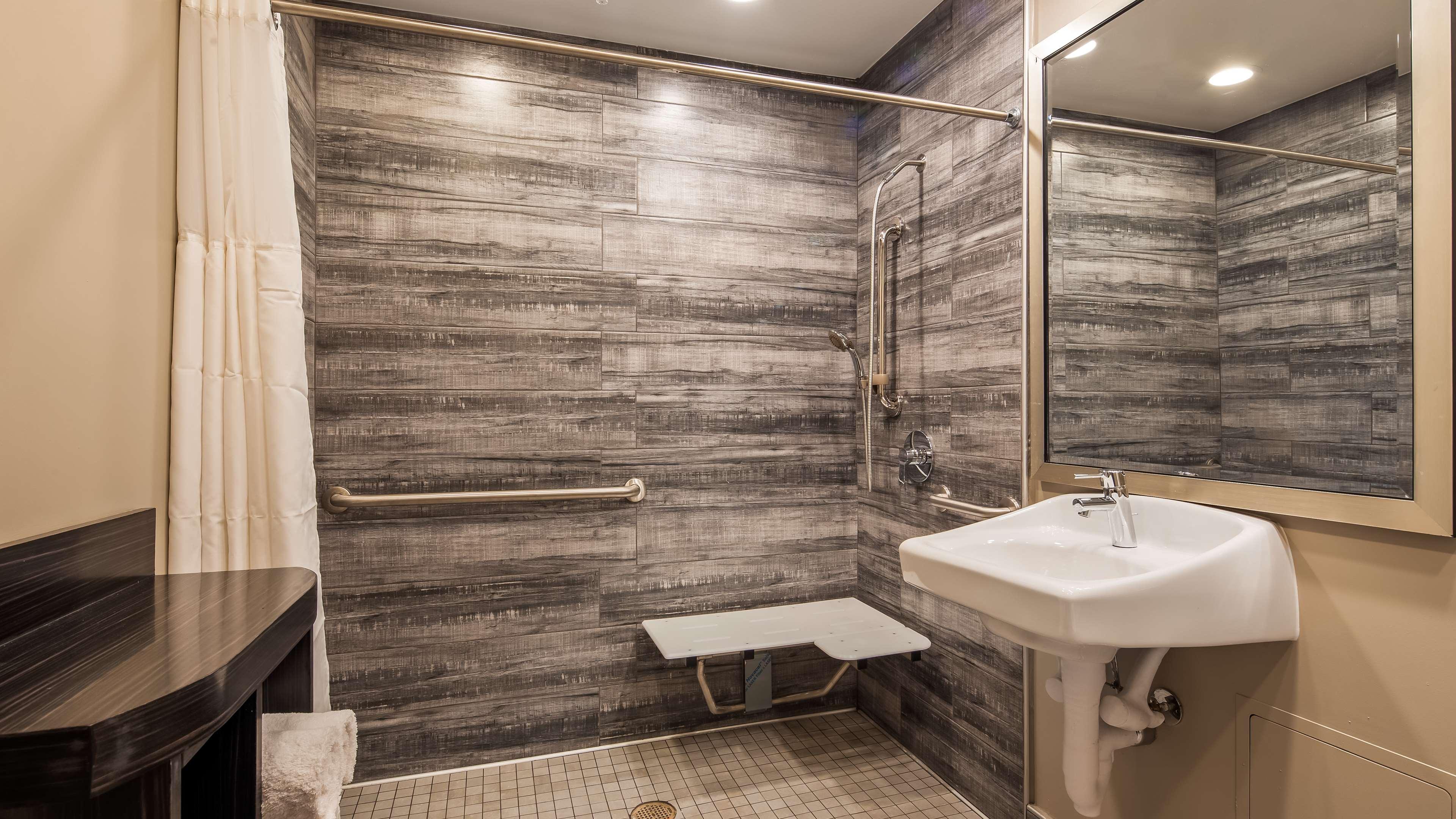Surestay Plus By Best Western Santa Clara Silicon Valley Exterior photo