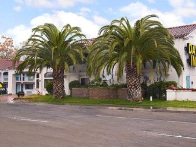 Surestay Plus By Best Western Santa Clara Silicon Valley Exterior photo